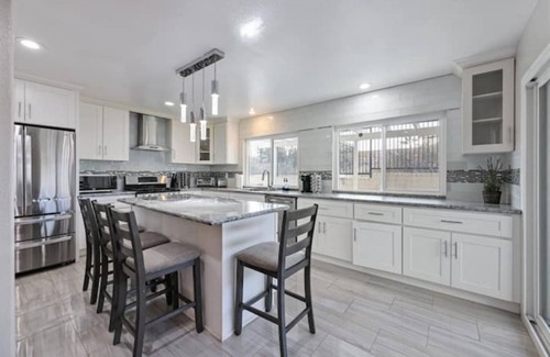 Sorrento Valley Casa | Large Inviting Home Near La Jolla and Del Mar
