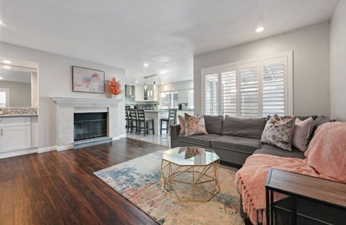 Sorrento Valley Casa | Large Inviting Home Near La Jolla and Del Mar