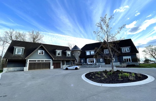 Georgina Cabaña | Large Lake Simcoe Cottage 8 Bedrooms