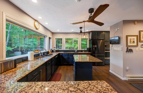 Pocono Pines Casa | Large Lake Village Cabin in Lake Naomi Poconos