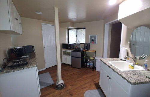 Pine Mountain Club Apartamento | Large Lower Suite in Mountain View Home