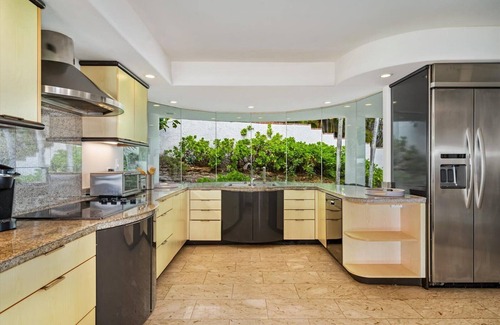 Honolulu Casa | Large Luxury Home w/ pool and Ocean Views. Special discounted rate March 2025