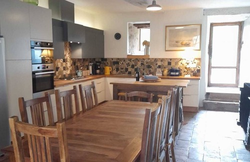 Aiguelèze Casa | Large medieval village house, pets welcome, private pool.
