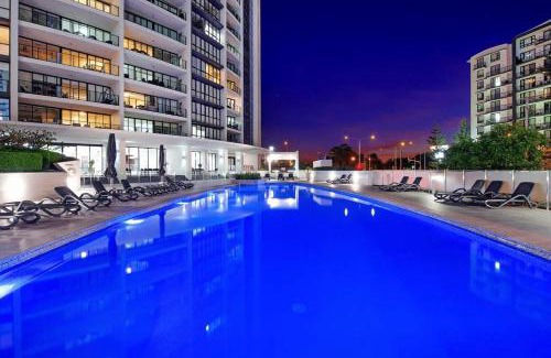 Broadbeach Apartamento | Large Modern 3 Bedroom Apartment With City Views - CoastHM