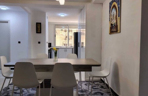 Ville Nouvelle Apartamento | Large & modern apartment in downtown Fès. Great for Families!