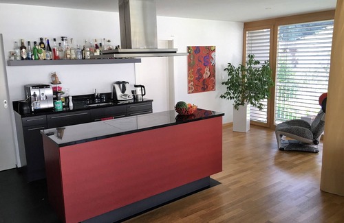 Berneck Condominio | Apartamento de diseño moderno y luminoso de 110 m² con baño zen dream y ducha de vapor.