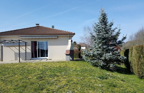 Beaune-les-Mines Villa | VILLA MODERNA GRANDE