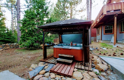 Kings Beach Casa | Large Mountain Home with 5 min flat walk to beach, short drive to slopes/town