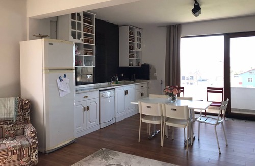 Bafra Apartamento | Large New Apartment in a Big Garden Family Friendly