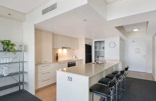Broadbeach Apartamento | Large Ocean Views 4BR Sub-Penthouse - Sierra Grand - CoastHM