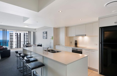 Broadbeach Apartamento | Large Ocean Views 4BR Sub-Penthouse - Sierra Grand - CoastHM