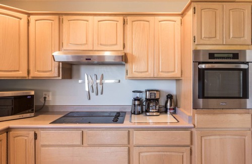 Campbell River Casa | Gran casa frente al mar con jacuzzi!