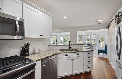 Savannah Casa | Large Peaceful Home | Hot Tub, Dock Near Beach