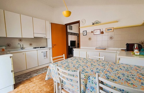 Verdellino Casa | Large penthouse with terraces + closed parking space -served by public transport
