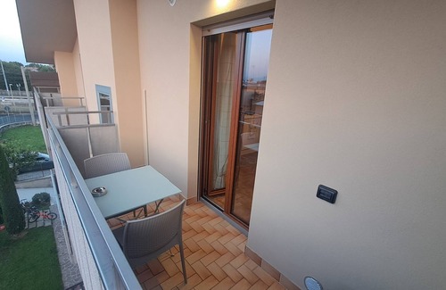 Verdellino Casa | Large penthouse with terraces + closed parking space -served by public transport