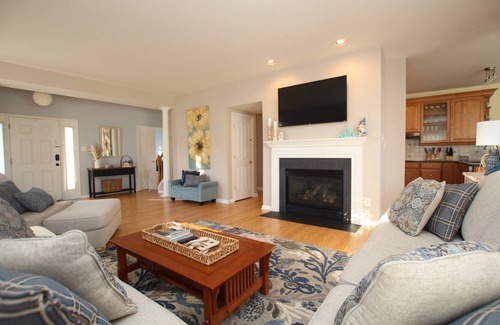 Rehoboth Beach Casa | Large pet friendly home located near the beach, shopping and restaurants! NOW BOOKING 2025!