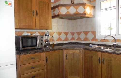 Conil de la Frontera Casa | Gran piscina, terraza y jardín, ambiente andaluz, mosquitera - Casa Pradillo -