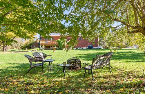 Town of Lloyd Apartamento | Large Private Apt w King bed near New Paltz