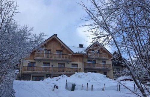Vaujany Chalet De Esquí | Large private chalet in Vaujany