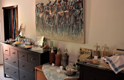 Serrekunda Cama Y Desayuno | Amplia habitación familiar privada en B & B Villa Calliandra