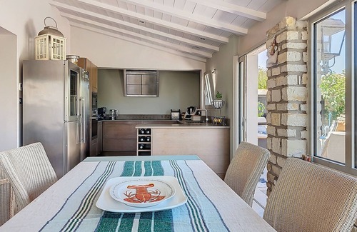 Sainte-Marie-de-Re Casa | Large Property with 2 Villas separated by a large heated swimming pool