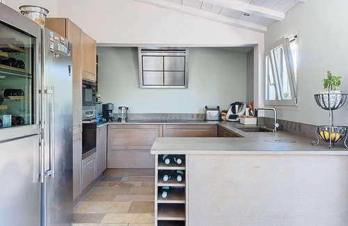 Sainte-Marie-de-Re Casa | Large Property with 2 Villas separated by a large heated swimming pool