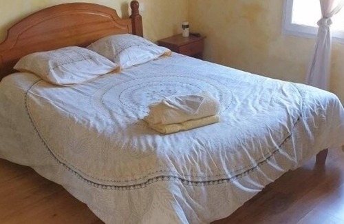 Saint-Martin-de-Crau Casa | Large Provencal house with swimming pool