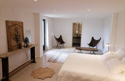 Apt Otro | Large Provencal Bastide in the heart of the Luberon, panoramic view.