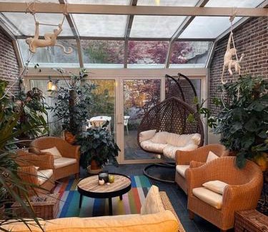 Heilig Kerst Casa | Large Quiet Charming Rooms in House near Historic Gent Centre