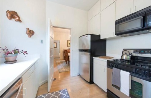 Russian Hill Apartamento | LARGE Quintessential SF Russian Hill 2BR Apt