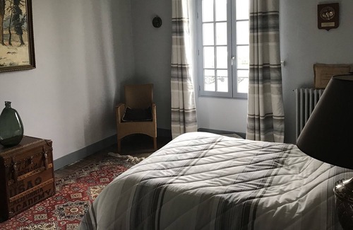 Montmorillon Apartamento | Large renovated apartment downtown