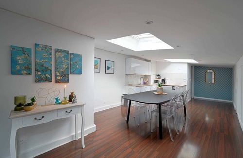 Notre-Dame Apartamento | Large, Renovated Apartment- Chateâu Versailles