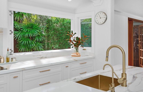 Northwood Casa | Large resort style living, peaceful retreat, close to CBD and water, city views