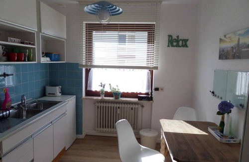 Goethestraße Apartamento | Large roof terrace - Sun-drenched apartment - Elevator available