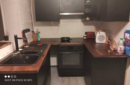 Talence Cama Y Desayuno | Large room in a shared flat near Bordeaux-centre (Talence) and universities
