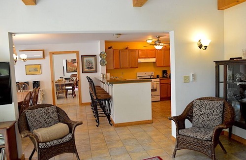 Pine Bush Casa | Gran finca aislada tiene capacidad para más de 18 huéspedes. 12 minutos de la ciudad de New Paltz