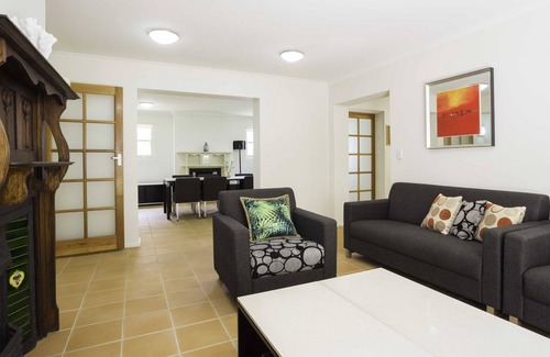 Wollstonecraft Casa | Casa grande y espaciosa, perfecta para familias