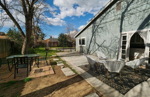 Sacramento Casa | Large Spacious Home