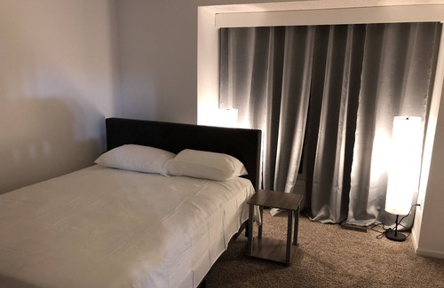 Olathe Casa | 4 dormitorios, 2. 5 baños gran casa nueva