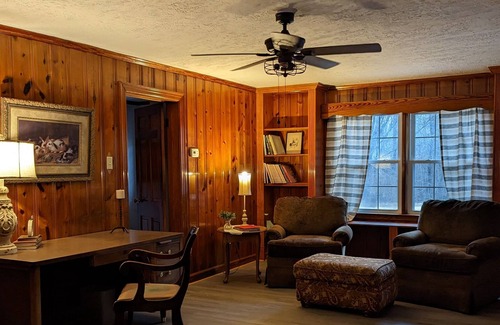 Three Way Casa | Large Spacious Property and Home Minutes From the Interstate