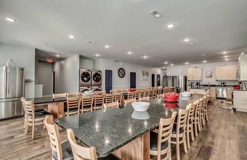 North Myrtle Beach Casa | Together Resorts Lo nuevo 21 habitaciones 21 baños Bajo un techo Teatro / Sala de juegos / banquetes