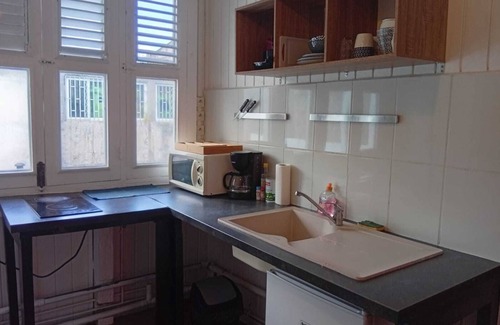 Pointe-a-Pitre Apartamento | Large studio in the center of town