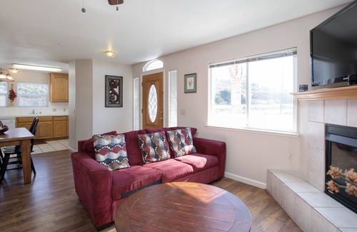 Motel District Condominio | Gran Sunny Pismo Beach Condo en la calle de la playa!