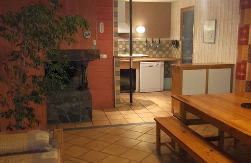 Superbolquere Chalet De Esquí | Gran apartamento T4 en la parte inferior del chalet, en Pyrénées 2000, renovado en 2011