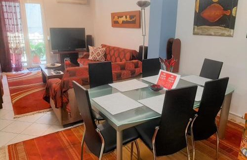 Athens Apartamento | Large terrace apartment near city centre