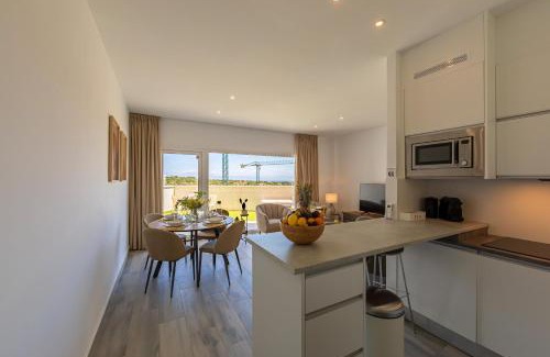 Tarifa Apartamento | Large terrace, swimming pool, private garage and fiber