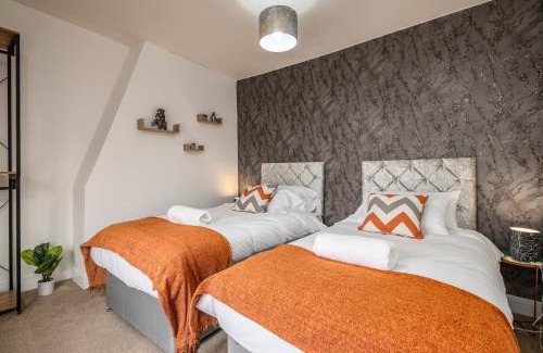 Northampton Apartamento | LARGE Town Centre Townhouse for Work and Leisure inc Private Parking
