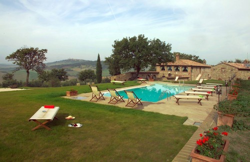 Pienza Villa | vacaciones de vacaciones gran chalet Italia, Toscana, cerca de Siena, Pienza, piscina, vistas, wi-fi, a corto plazo a largo plazo italiano