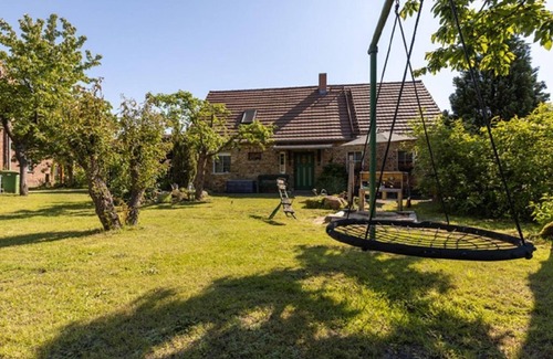 Kreba-Neudorf Apartamento | Large vacation apartment - Ladusch Farm