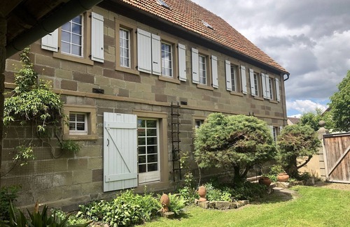 Oberschwarzach Apartamento | Large vacation home for 6 people with fireplace (150sqm)